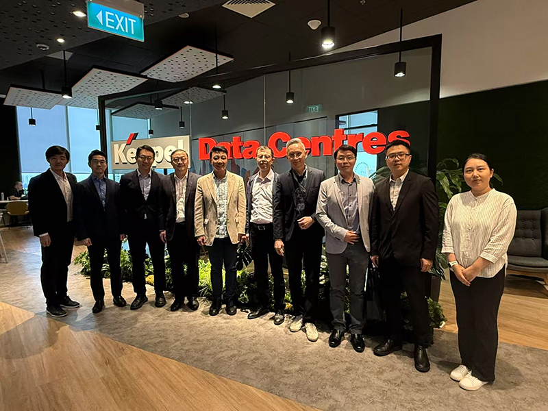 圖2 與吉寶數(shù)據(jù)中心會談合影.jpg