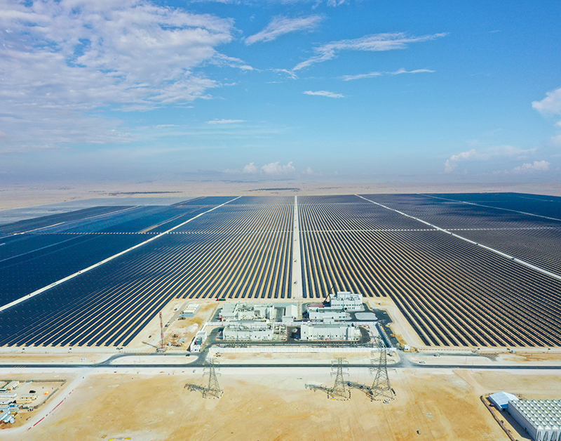 4.卡塔爾阿爾卡薩光伏項目.jpg